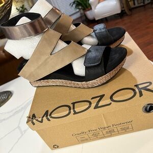 Modzori Black and Tan Vegan Sandals